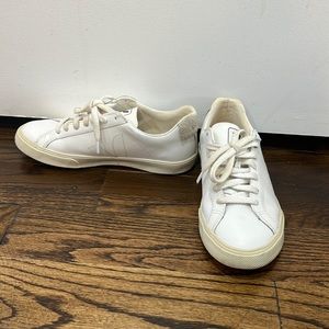 Veja sneakers (EUR 37)
